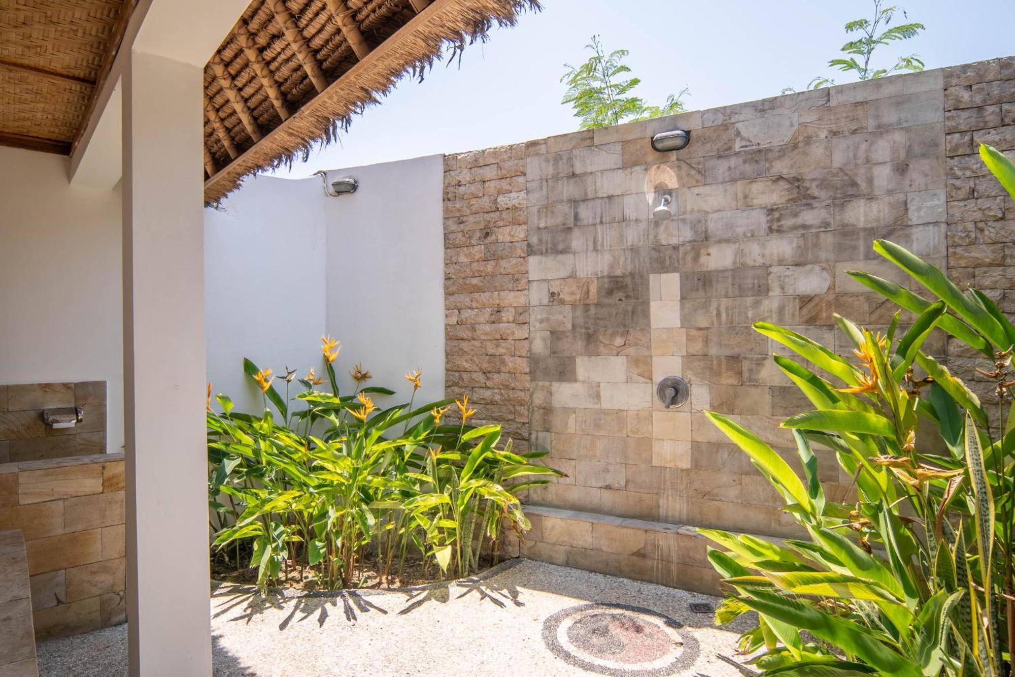 Tiki Boutique Hotel Spa Lombok Selong Belanak Luaran gambar